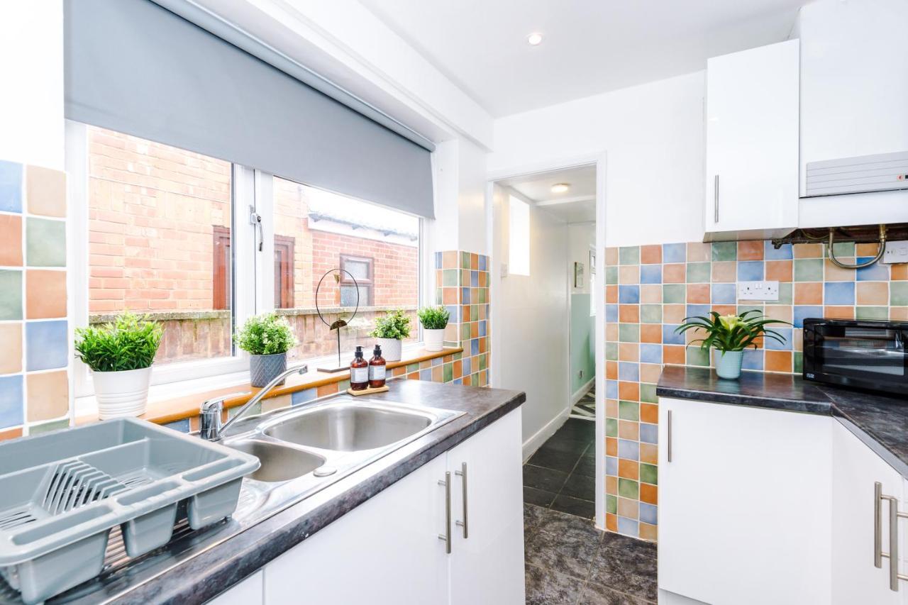Harley House - Spacious Home With Free Netflix & Parking By Rocketbnb Coventry Exterior foto