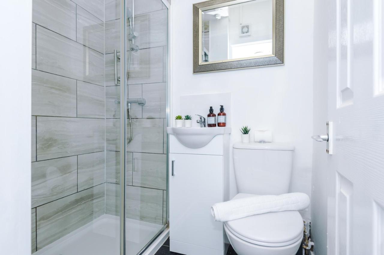 Harley House - Spacious Home With Free Netflix & Parking By Rocketbnb Coventry Exterior foto